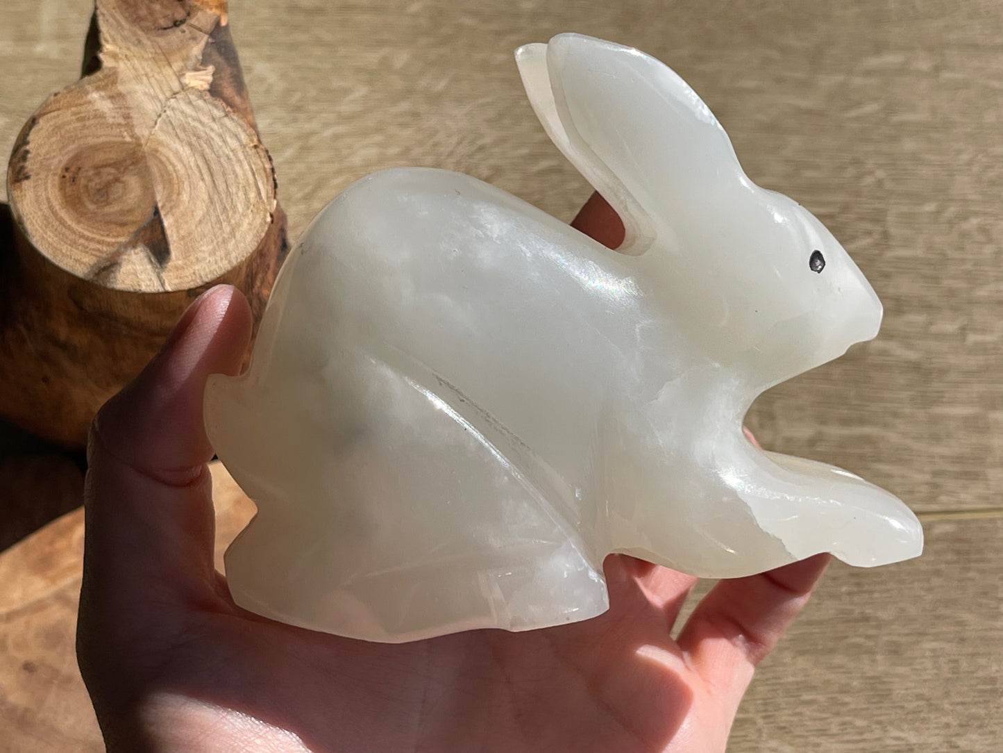 Green onyx rabbit figurine | Brazil