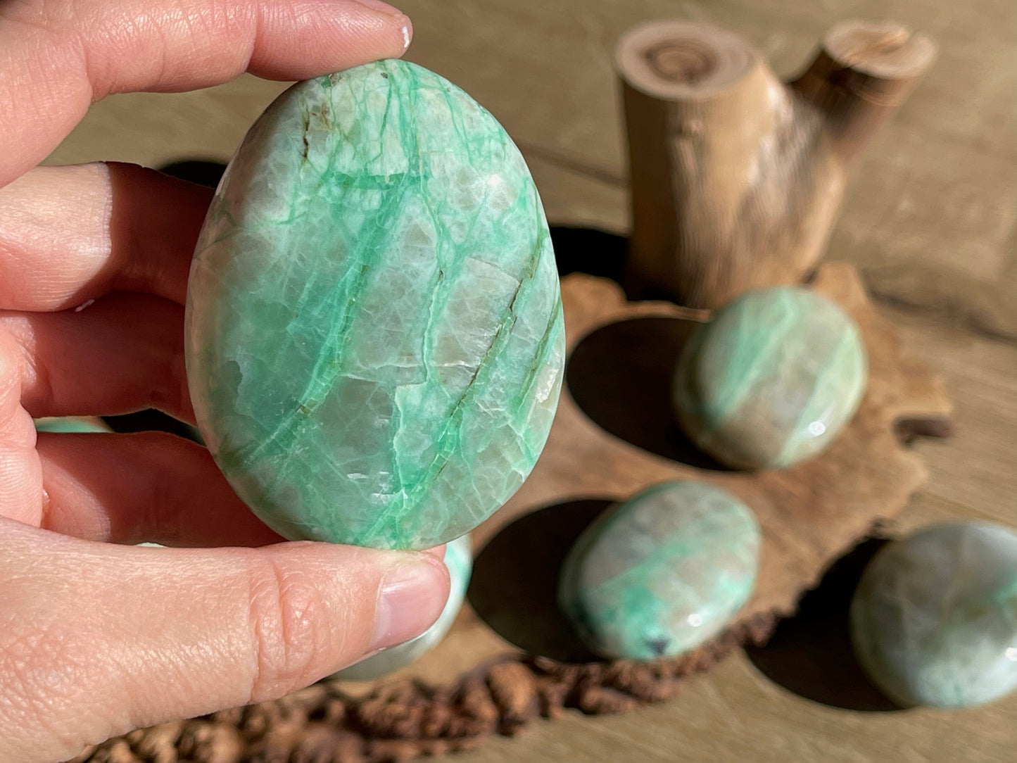 Green moonstone | Garnierite palmstones