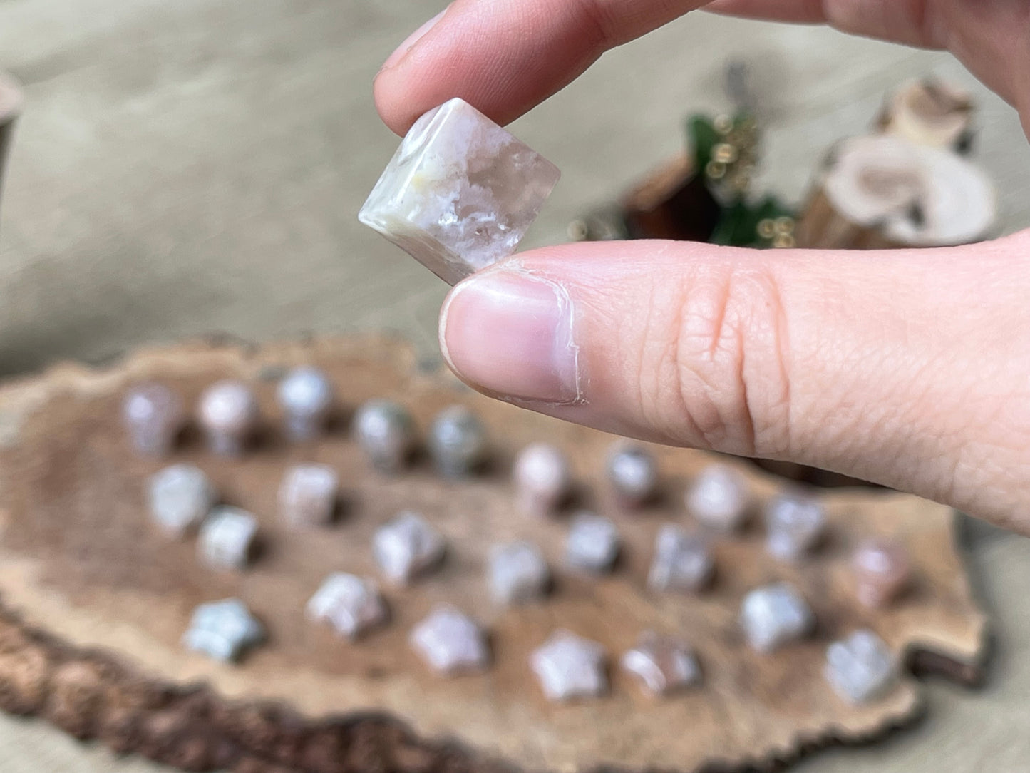 Flower agate mini crystals
